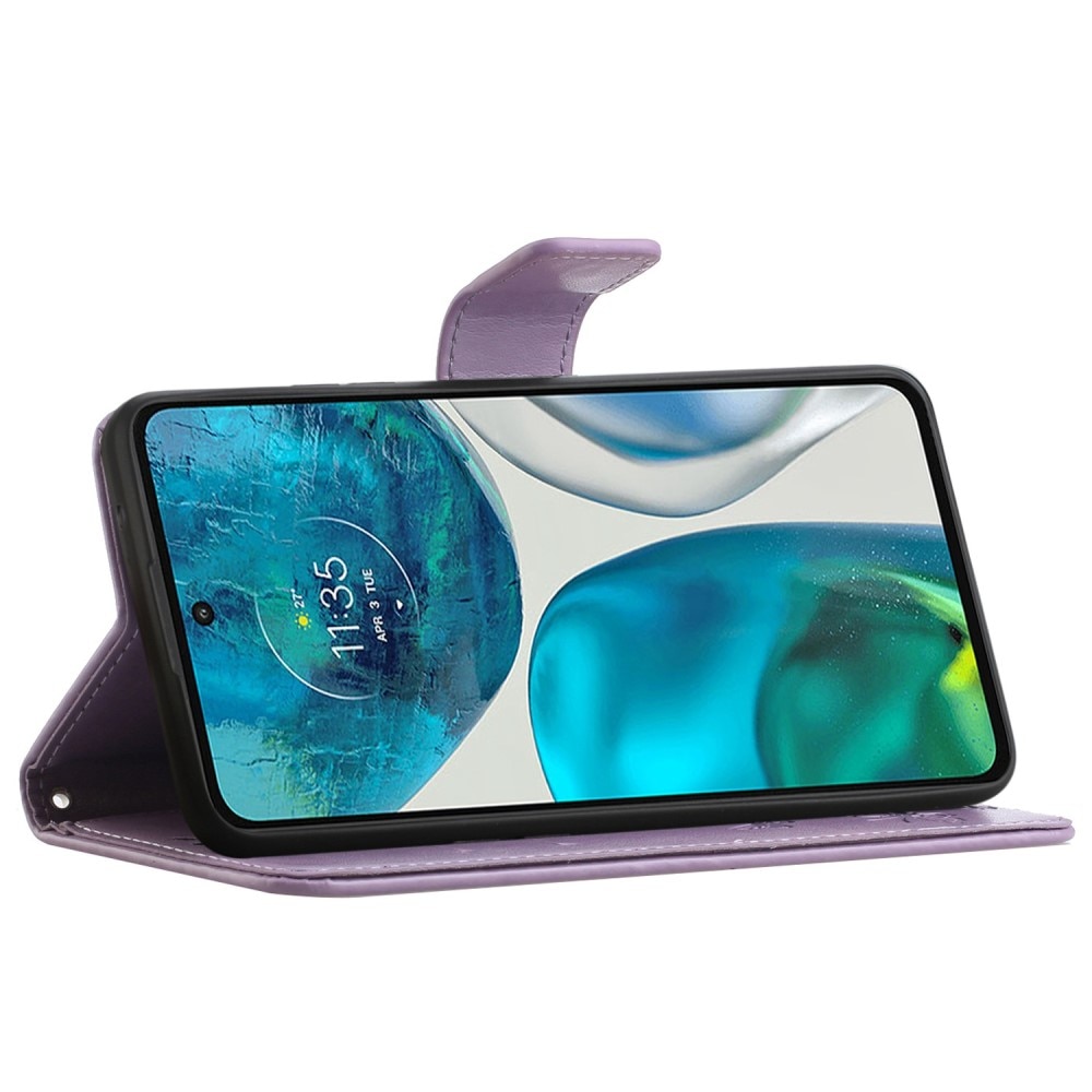 Motorola Moto E32 Handyhülle mit Schmetterlingsmuster, Lila