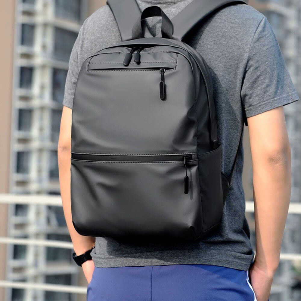 Wasserabweisender Rucksack für Laptop bis zu 14 Zoll, schwarz