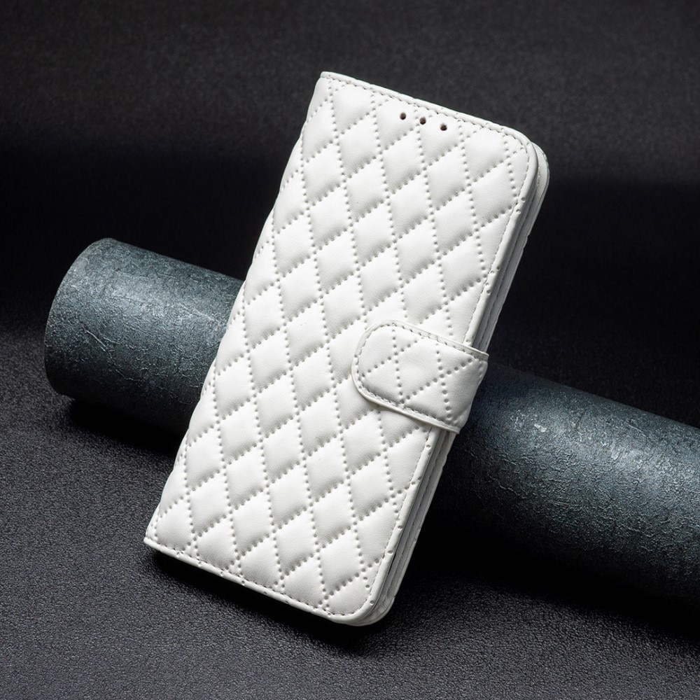 iPhone 15 Portemonnaie-Hülle Quilted weiß