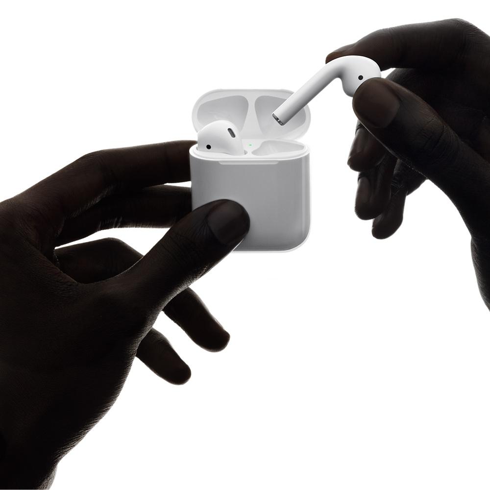 Airpods mit Wireless Charging Case Weiß